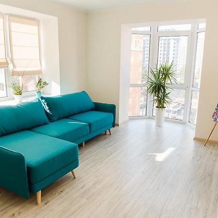 Skandi Apartment Near The Park Irpin Ngoại thất bức ảnh